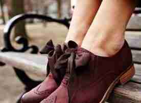 Модный словарь Броги Броги (англ. brogues от галльс. brogue — «дырявить») – туфли классического…