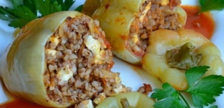 Фаршированный перец с курицей и гречкой Сказать что это вкусно, значит ничего не сказать!…