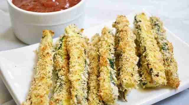 ПРОСТЫЕ И ВКУСНЫЕ БЛЮДА ИЗ КАБАЧКОВ 5 лучших рецептов Подборка простых рецептов самых вкусных…