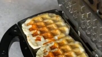 КУРИНЫЕ ВАФЛИ 🥪 КБЖУ на одну порцию (один сэндвич): 296/33/9/19 Ингредиенты (на 2 порции…
